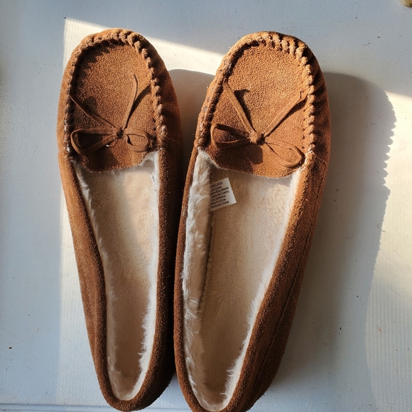 Secret Treasues Moccasin Slippers Dark Chestnut - Size L (9-10) - Picture 4 of 4